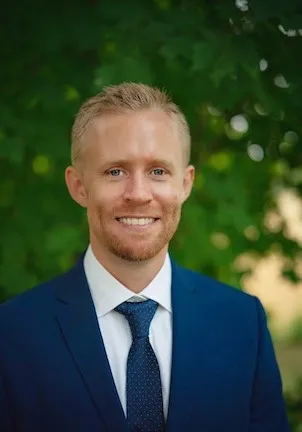Kenneth Sinclair.jpg